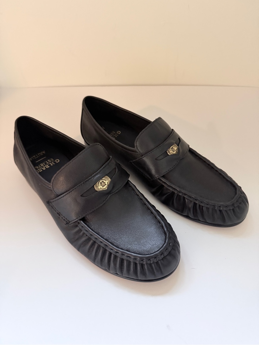 G.H. Bass x Aritzia Spence Loafer 8 Black Leather NWOT Penny Loafers - Run Large